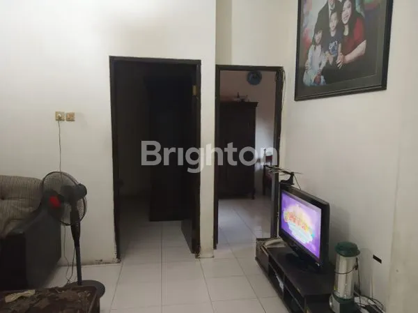 image RUMAH 2 LANTAI DILINGKUNGAN NYAMAN &  STRATEGIS DEKAT KOTA (4)