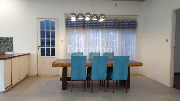 image RUMAH CANTIK KOLAM RENANG DI PERUMAHAN PUPUK  (4)