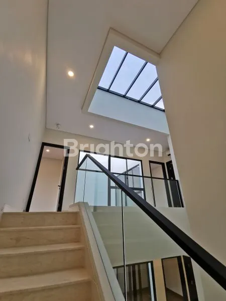 image RUMAH MOZART SUMMARECON SERPONG TANGERANG (6)