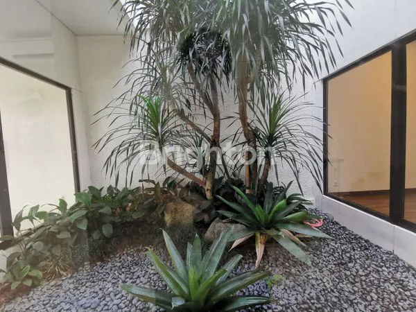 image RUMAH MOZART SUMMARECON SERPONG TANGERANG (9)