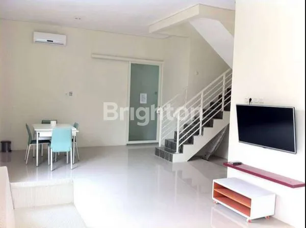 image RUMAH DI KOTA SURABAYA BISA SEWA BULANAN 2 LANTAI (3)
