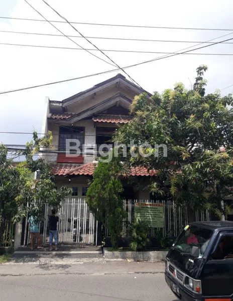 image RUMAH SEMI FURNISHED DUKUH KUPANG  (1)