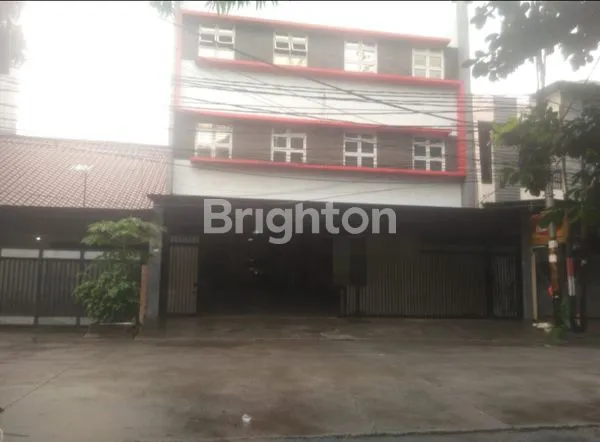 image RUKO 3,5 LANTAI SIAP PAKAI RAPI DI KELAPA GADING (8)