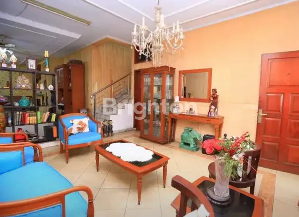 image RUMAH 2 LANTAI DI BOULEVARD GRAND GALAXY BEKASI (2)