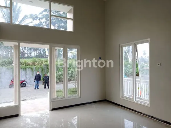 image HUNIAN WISATA VIEW LERENG GUNUNG KAWI HUNIAN KONTUR TERTATA ISTIMEWABERBUKIT SANGAT SEJUK 10 MENIT DARI PASAR BESAR 25 MENIT DARI BATU  (6)