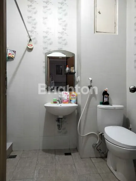 image TOWN HOUSE TAMAN ELOK LANTAI DASAR DI LIPPO KARAWACI TAMGERANG (4)