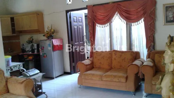 image RUMAH LUAS SIAP HUNI DI TAMAN SAWUNGGALING BANYUMANIK. LINGKUNGAN NYAMAN & ASRI (6)