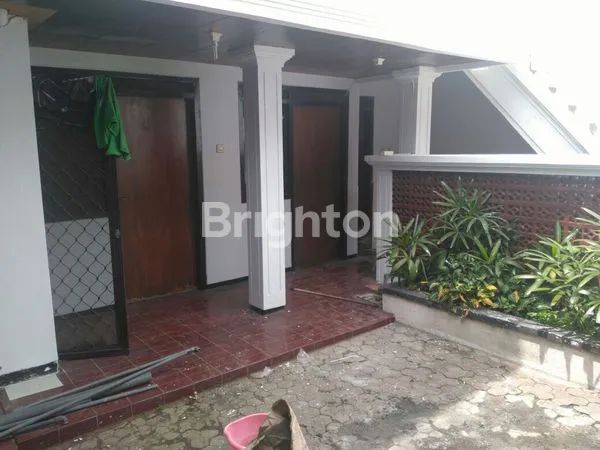 image RUMAH FULL RENOVASI ,TINGGAL DI TEMPATI DI MARGOREJO INDAH SURABAYA  (5)