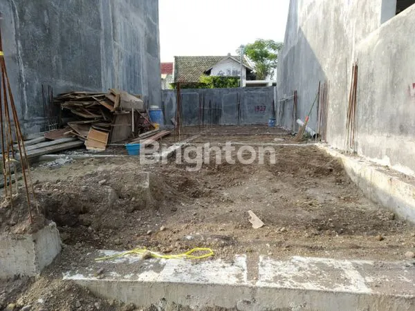 image TANAH SUDAH ADA PONDASI DI PALM OASIS (5)