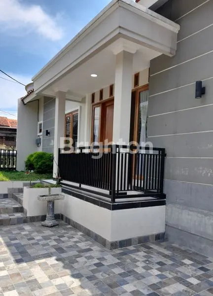 RUMAH BARU TENGAH KOTA (FULL FURNISHED)