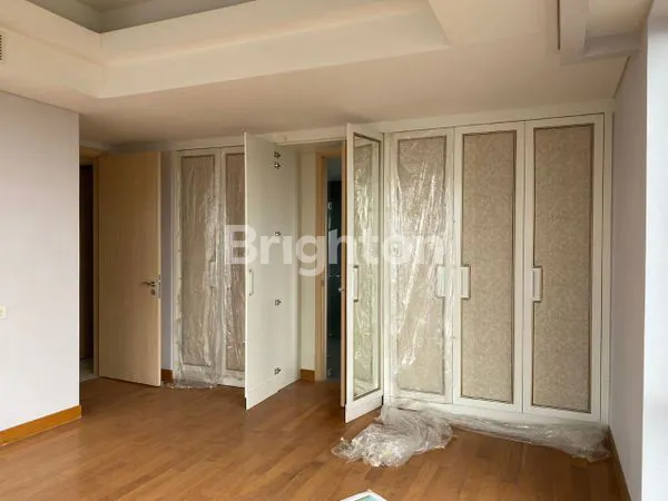 image PRIVATE LIFT SEMI FURNISHED APARTEMEN ONE EAST RESIDENCE (5)