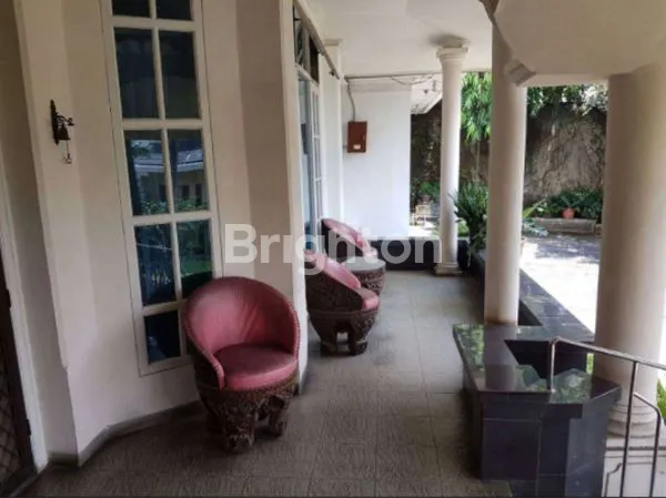image RUMAH BESAR TERAWAT DI JL. MUSYAWARAH, CILANDAK, PASAR MINGGU, JAKARTA SELATAN (2)
