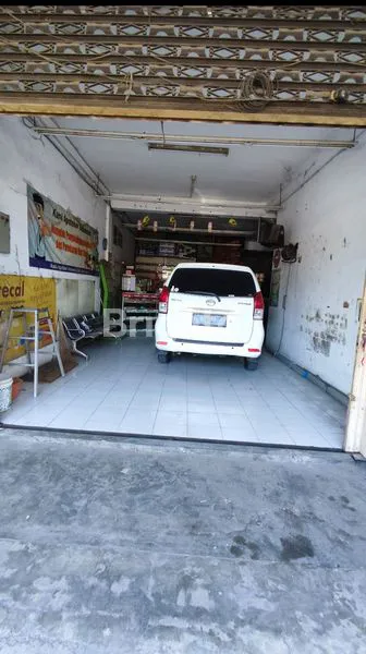 image RUKO 3LANTAI LOKASI CIAMIK DI JALAN SEMARANG (RAYA JALAN KEMBAR) PUSAT KOTA SURABAYA (2)