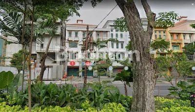 image RUKO 4 LANTAI SENTRA FORTUNA DI JAKSA AGUNG SUPRAPTO, SURABAYA PUSAT (1)