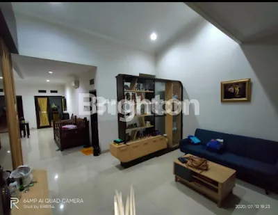 image RUMAH BAGUS 2 LANTAI SIAP HUNI DI PERUMNAS BEKASI (2)