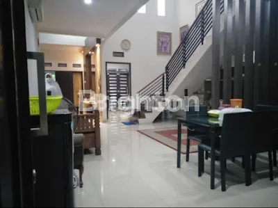 image RUMAH BAGUS 2 LANTAI SIAP HUNI DI PERUMNAS BEKASI (6)