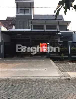 image RUMAH BAGUS 2 LANTAI SIAP HUNI DI PERUMNAS BEKASI (1)