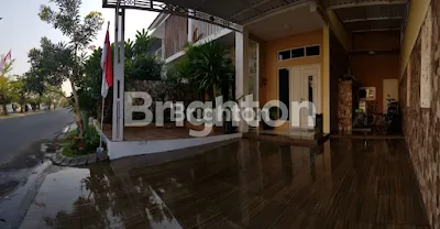 image RUMAH MEWAH TAMAN DHIKA (1)