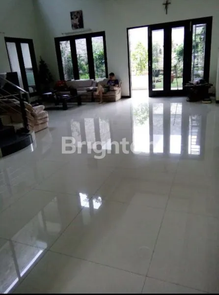 image RUMAH MINIMALIS IMPERIAL GOLF REGENCY @PAKUWON INDAH, LOKASI STRATEGIS, HARGA CIAMIK (2)