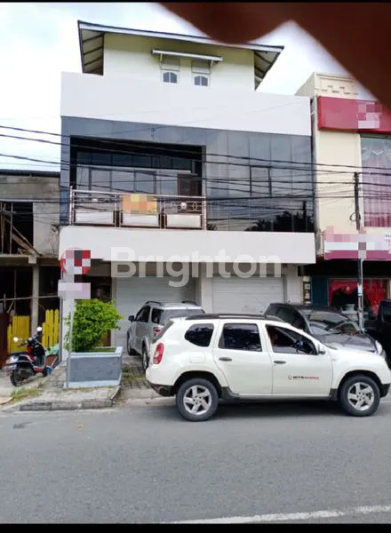 BALIKPAPAN, RUKO STRATEGIS PUSAT KOTA  (Y301)