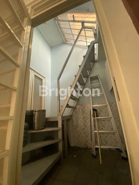 image RUMAH SIAP HUNI DI LINGKUNGAN ASRI PERUM CITRA SENTOSA LAKARSANTRI (7)