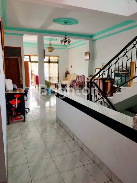 image RUKO 3 LANTAI BRATANG GEDE HALAMAN LUAS (2)