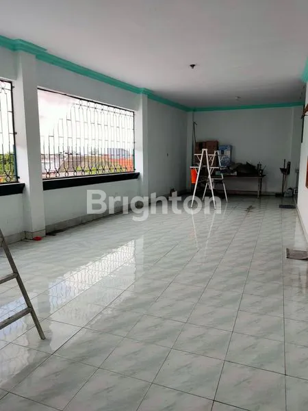 image RUKO 3 LANTAI BRATANG GEDE HALAMAN LUAS (3)