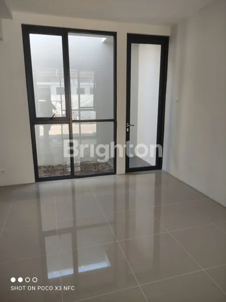 image NEW GRESS ROYAL RESIDENCE 3 LANTAI CLUSTER SERENADE (4)