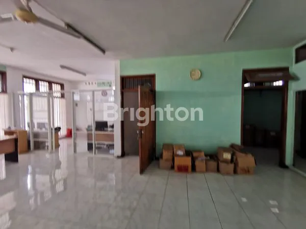 image RUMAH 3 LANTAI DEKAT BANYAK SEKOLAH DAN KAMPUS DI MALANG (4)