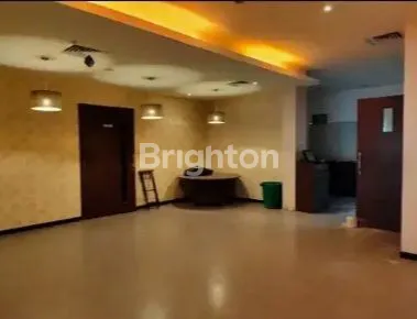 image RUKO 4 LANTAI 2 GANDENG SUDAH DI LENGKAPI LIFT (5)