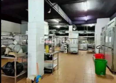 image RUKO 4 LANTAI 2 GANDENG SUDAH DI LENGKAPI LIFT (6)