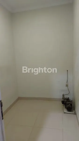 image RUMAH SIAP HUNI KAWASAN PERMATA SAKTI LIPPO KARAWACI TANGERANG (3)