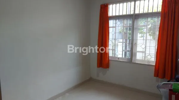 image RUMAH SIAP HUNI KAWASAN PERMATA SAKTI LIPPO KARAWACI TANGERANG (4)