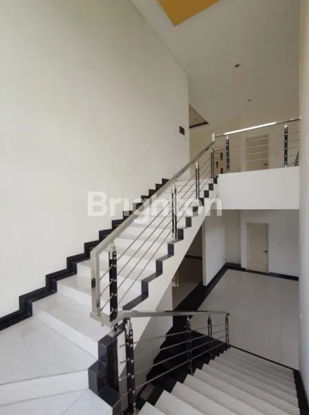 image NEW GRESS RUMAH MEWAH MINIMALIS CITRALAND POSISI HOOK DEKAT SPAZIO, PTC (9)