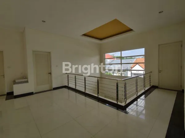 image NEW GRESS RUMAH MEWAH MINIMALIS CITRALAND POSISI HOOK DEKAT SPAZIO, PTC (16)