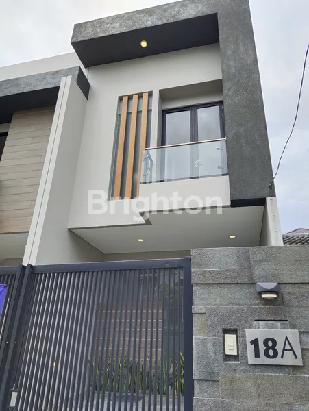 image RUMAH MODERN MINIMALIS BRAND NEW SIAP HUNI (1)