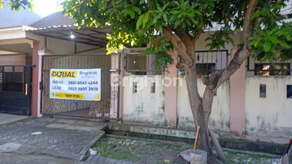 image RUMAH 2 LANTAI DILINGKUNGAN NYAMAN &  STRATEGIS DEKAT KOTA (5)