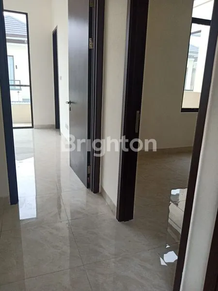 image RUMAH SIAP HUNI KAWASAN LAVON CIKUPA TANGERANG (3)