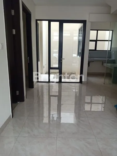 image RUMAH SIAP HUNI KAWASAN LAVON CIKUPA TANGERANG (4)