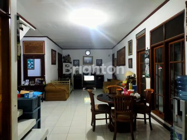 image RUMAH TINGKAT COCOK BUAT KOS BINTARO JAYA SEKTOR 3A PONDOK JAYA TANGERANG SELATAN (2)