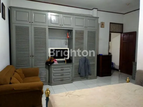 image RUMAH TINGKAT COCOK BUAT KOS BINTARO JAYA SEKTOR 3A PONDOK JAYA TANGERANG SELATAN (4)
