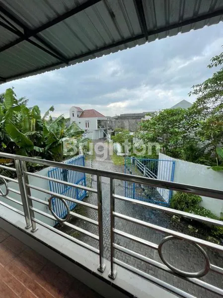 image JUAL CEPAT!!! TURUN HARGA... RUMAH HOOK 2 LANTAI DI GEDANGAN SOLO BARU (7)