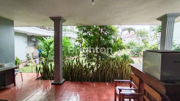 image RUMAH MEWAH DENGAN LAHAN LUAS TENGAH KOTA MALANG (8)