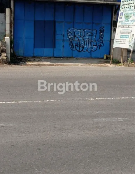 TOKO FULL BANGUNAN LOKASI NOL JALAN RAYA BAMBE