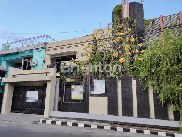 image LOKASI STRATEGIS RUMAH MANYAR KERTOARJO 2.5 LT (1)