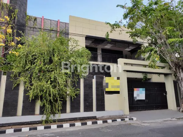 image LOKASI STRATEGIS RUMAH MANYAR KERTOARJO 2.5 LT (2)