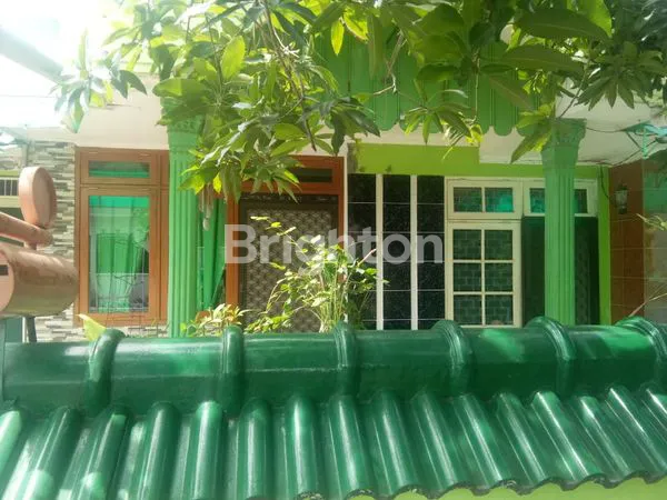 image RUMAH HOOK 1,5 LANTAI DI KEBRAON INDAH (4)