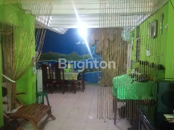 image RUMAH HOOK 1,5 LANTAI DI KEBRAON INDAH (2)