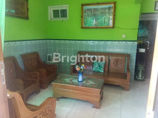 image RUMAH HOOK 1,5 LANTAI DI KEBRAON INDAH (6)