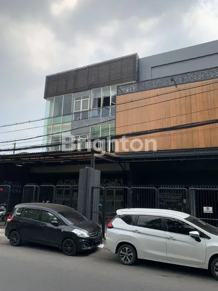 image GEDUNG DI RAYA BANYUURIP, SURABAYA, 3 UNIT JADI (2)